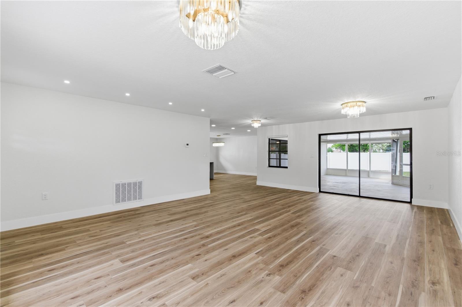 SHADY OAK FARMS - Residential