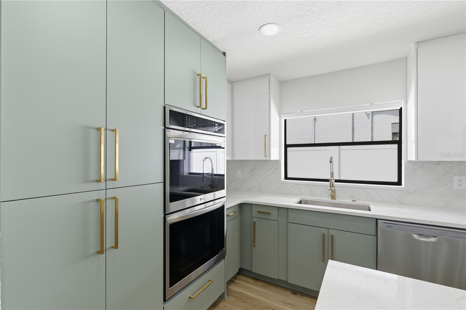 SHADY OAK FARMS - Residential