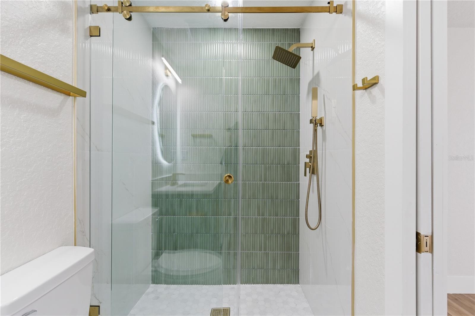 SHADY OAK FARMS - Residential