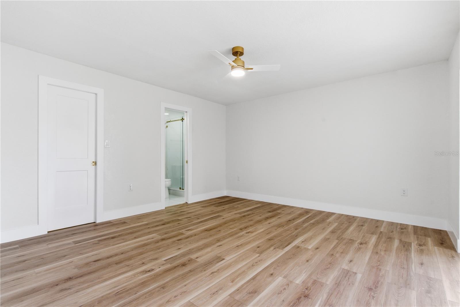 SHADY OAK FARMS - Residential