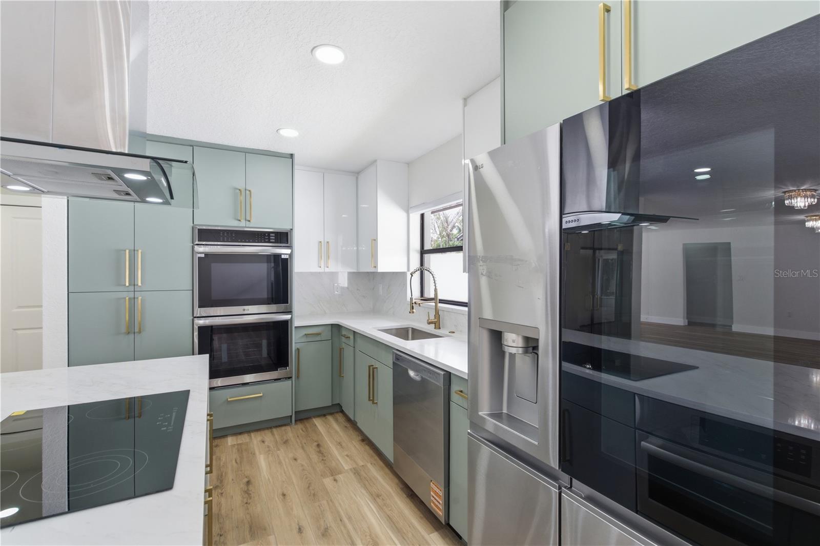 SHADY OAK FARMS - Residential