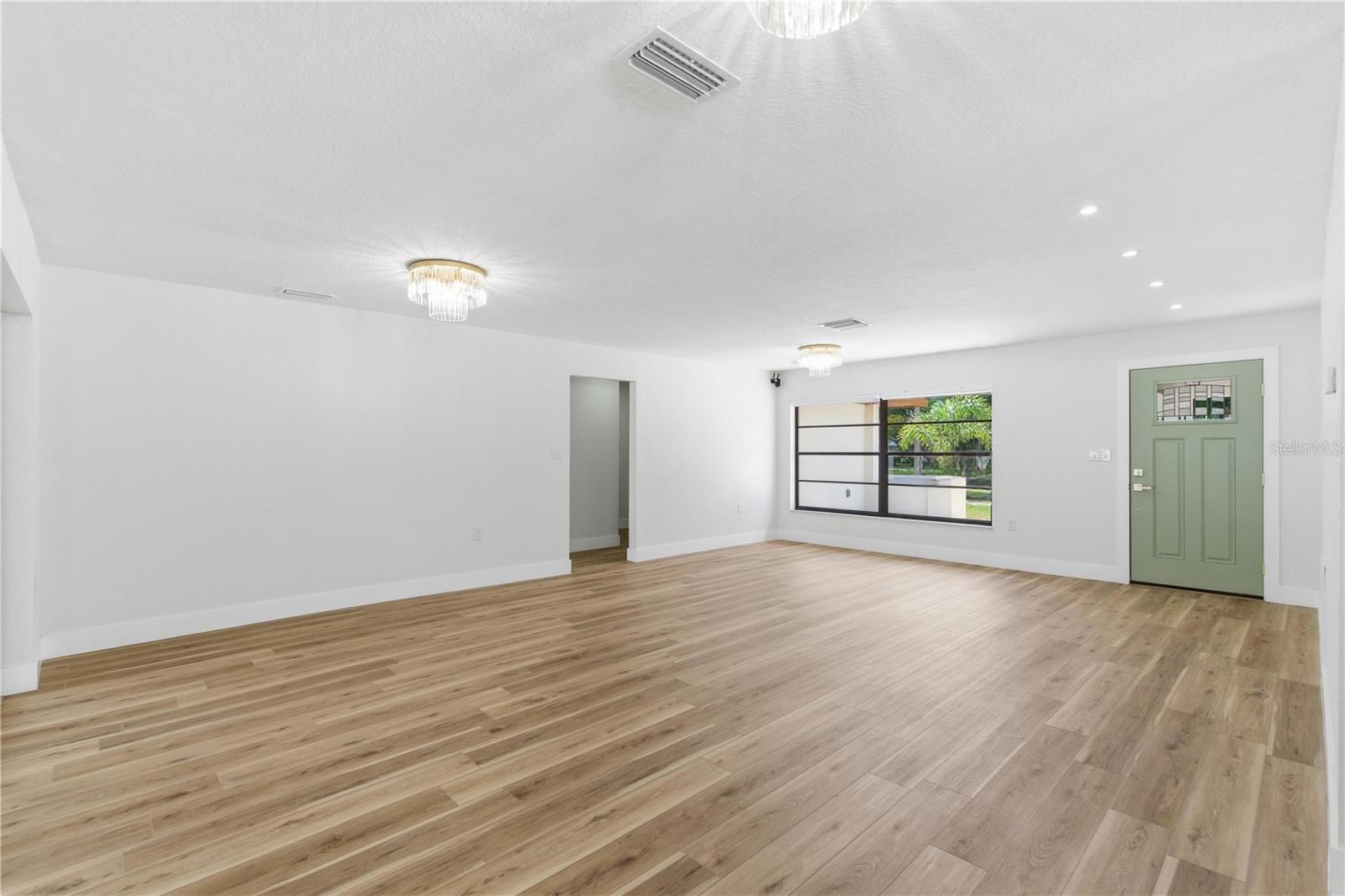 SHADY OAK FARMS - Residential