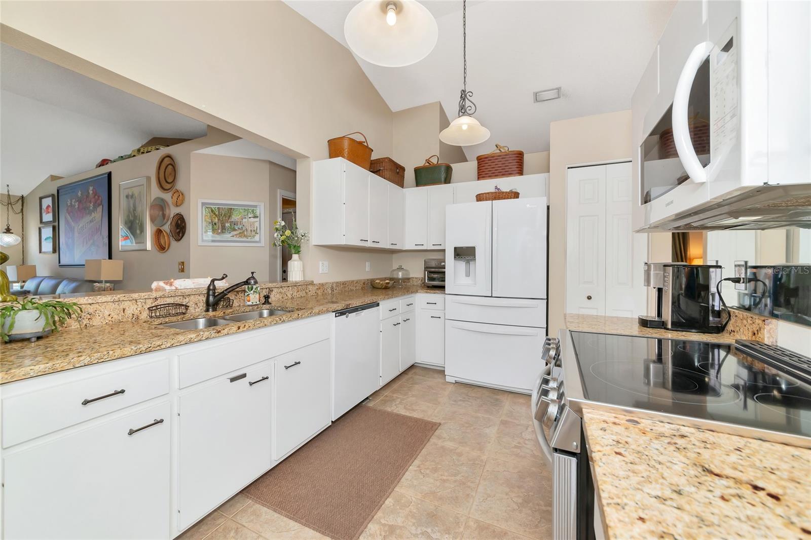 BRIARWOOD - Residential