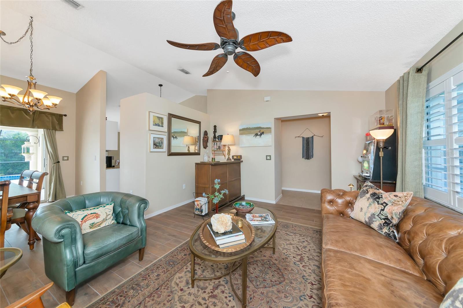 BRIARWOOD - Residential