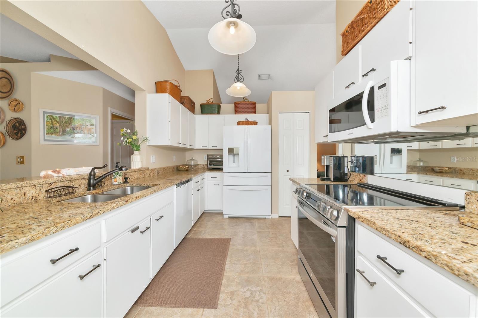 BRIARWOOD - Residential