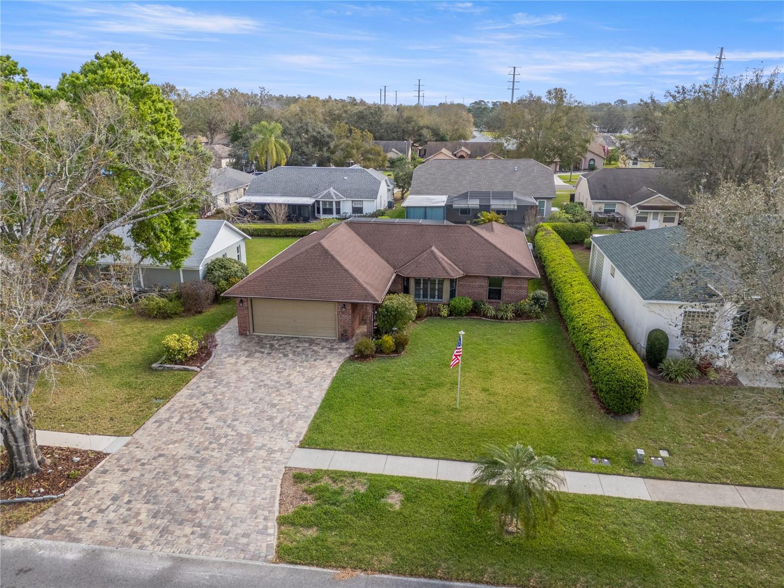 6352 HUNTINGTON DRIVE