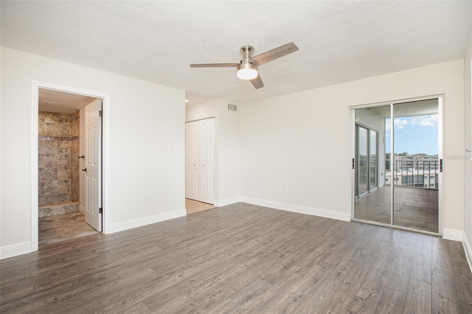 IRONWOOD CONDOMINIUM - Residential