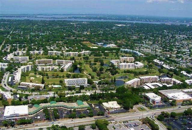 IRONWOOD CONDOMINIUM - Residential