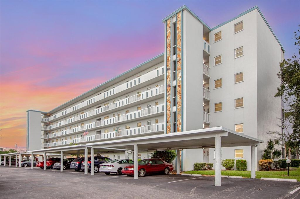 Photo of 4240 Ironwood Circle #601A-A, Bradenton, FL 34209 (MLS # A4670018)