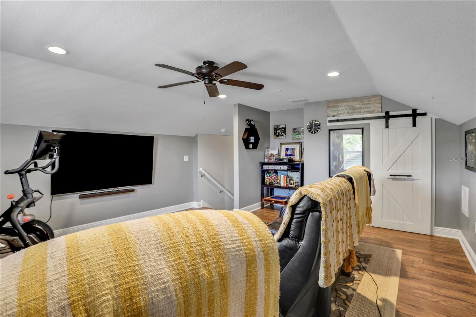 GAINES COVE - Residential