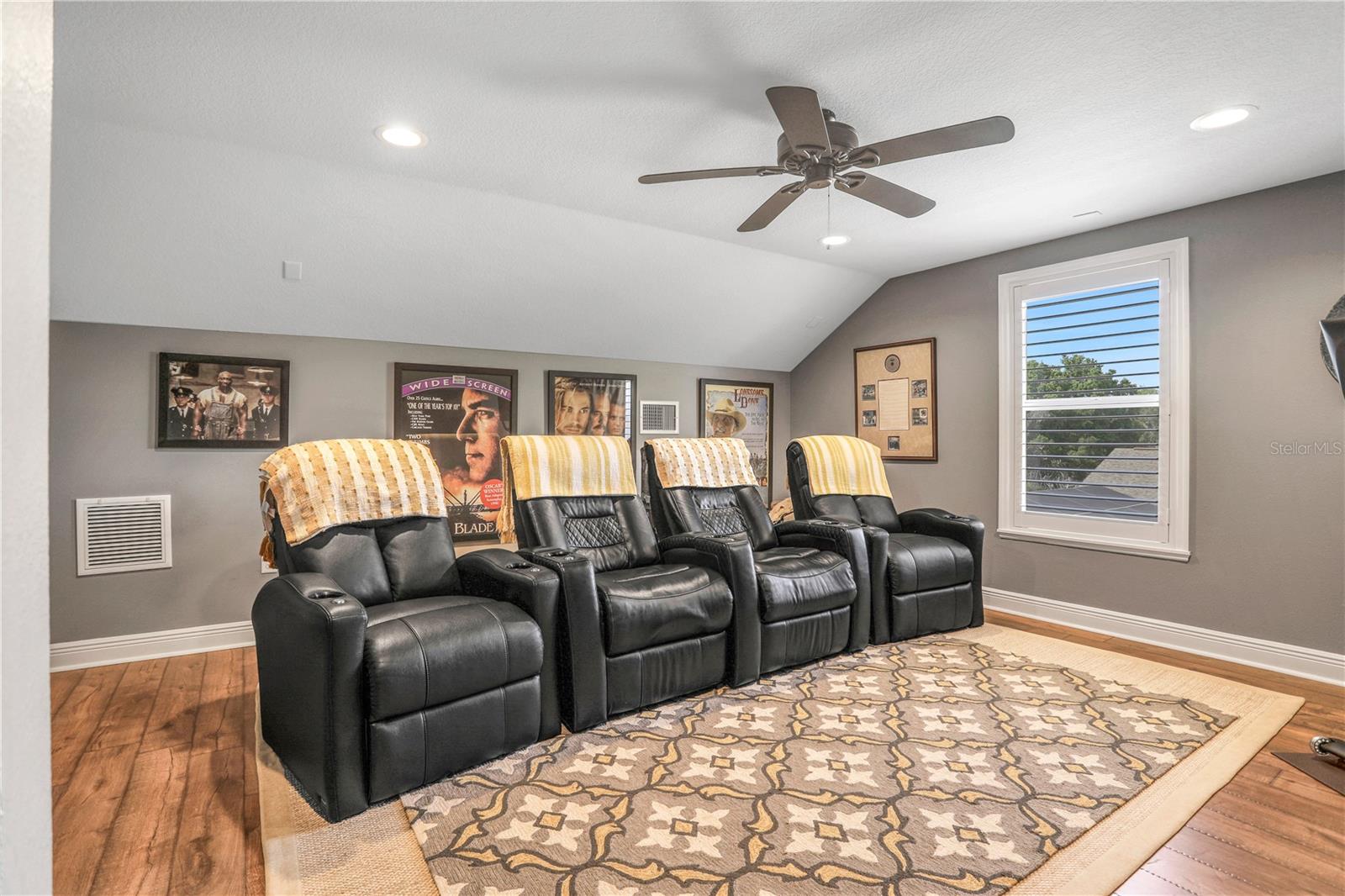 GAINES COVE - Residential