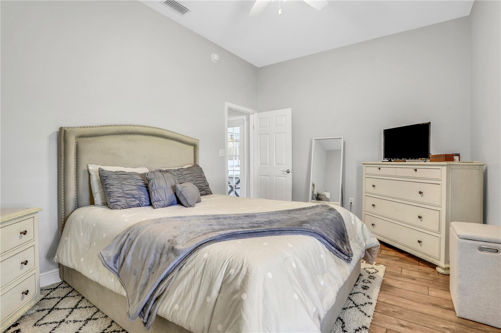 GAINES COVE - Residential