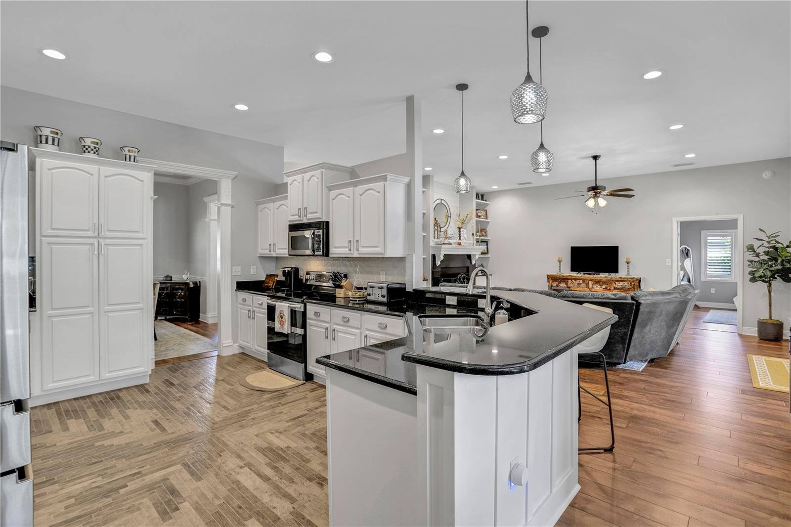 GAINES COVE - Residential