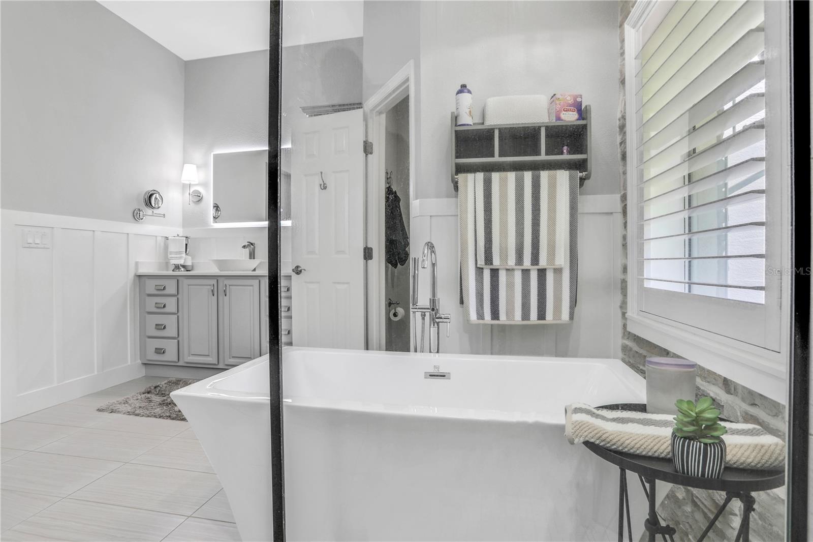 GAINES COVE - Residential