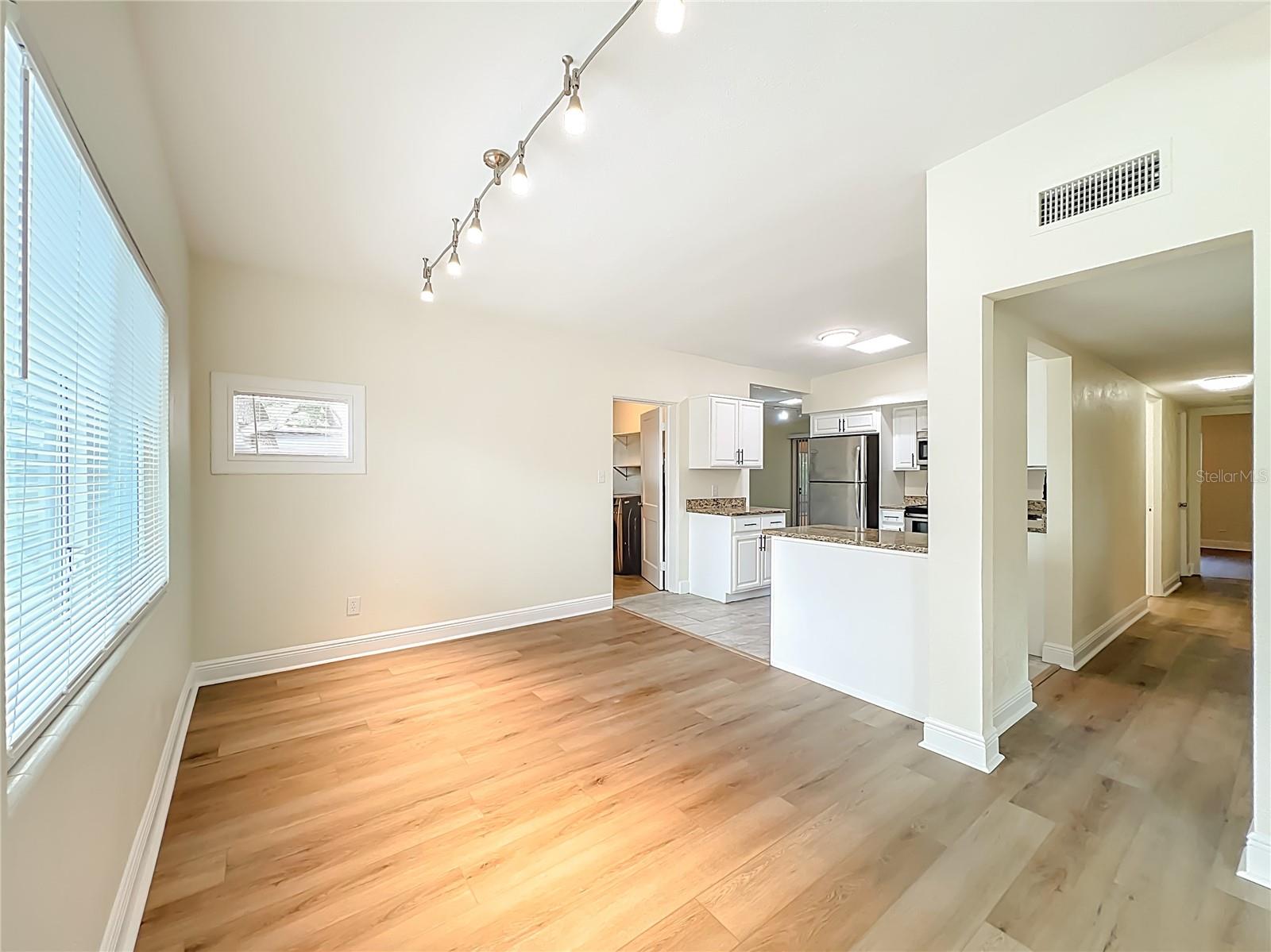 AGNES HEIGHTS FIRST ADD - Residential