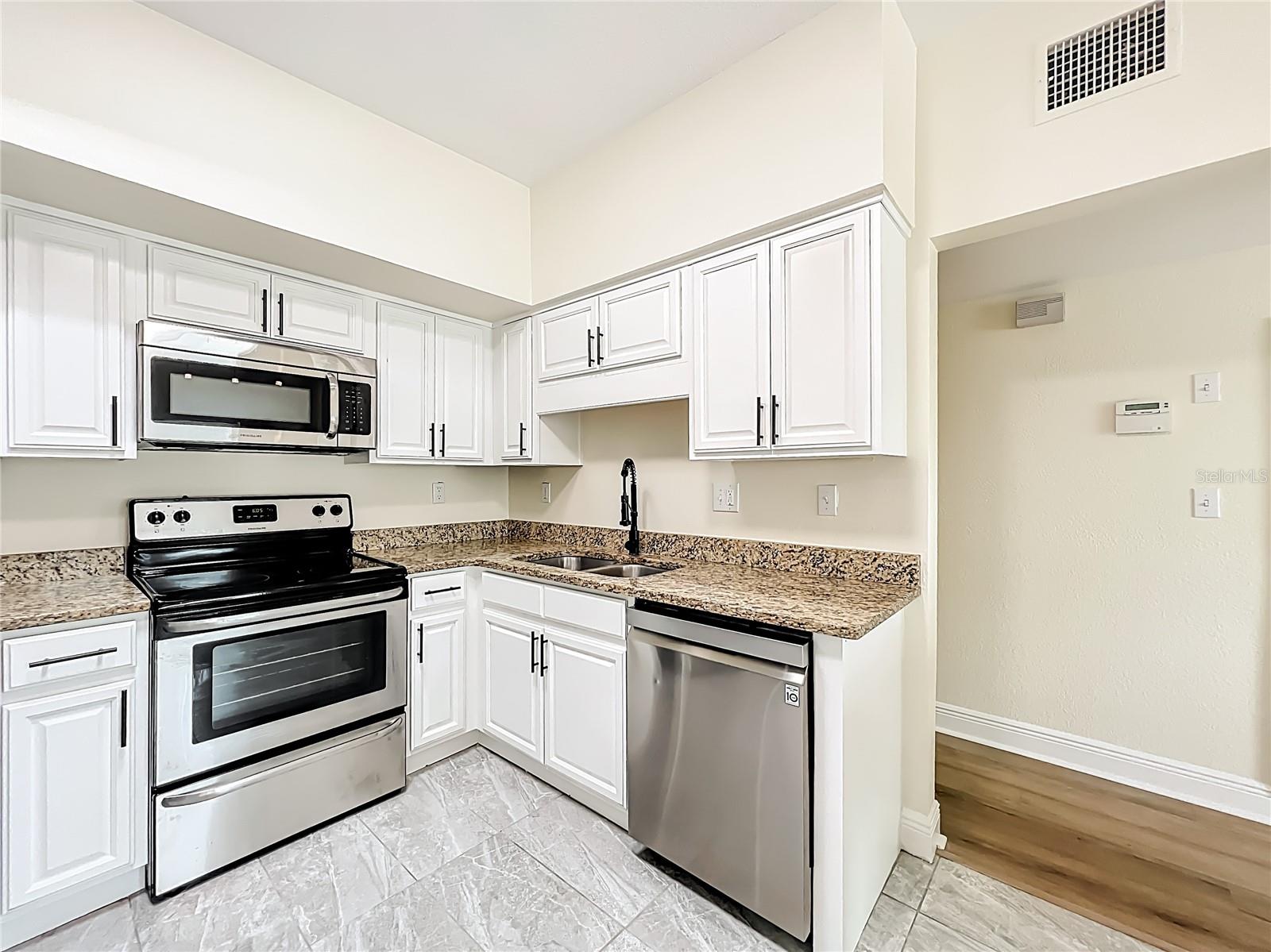 AGNES HEIGHTS FIRST ADD - Residential