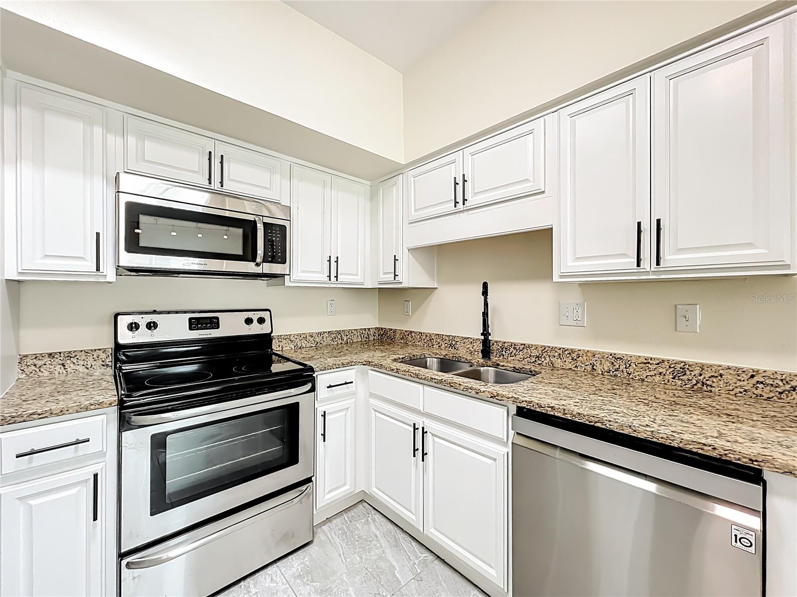 AGNES HEIGHTS FIRST ADD - Residential