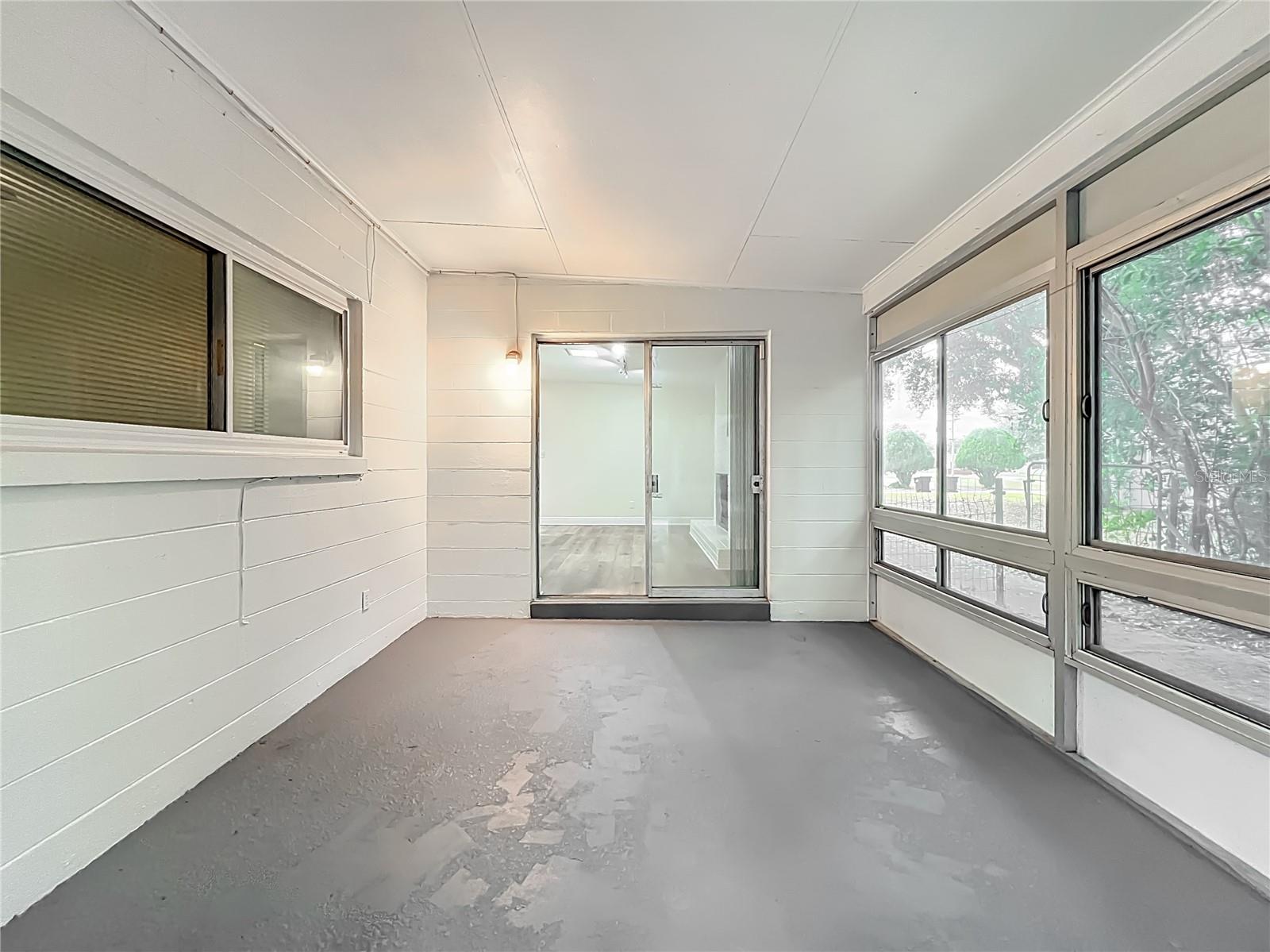 AGNES HEIGHTS FIRST ADD - Residential