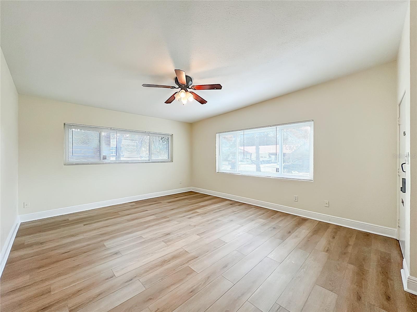 AGNES HEIGHTS FIRST ADD - Residential