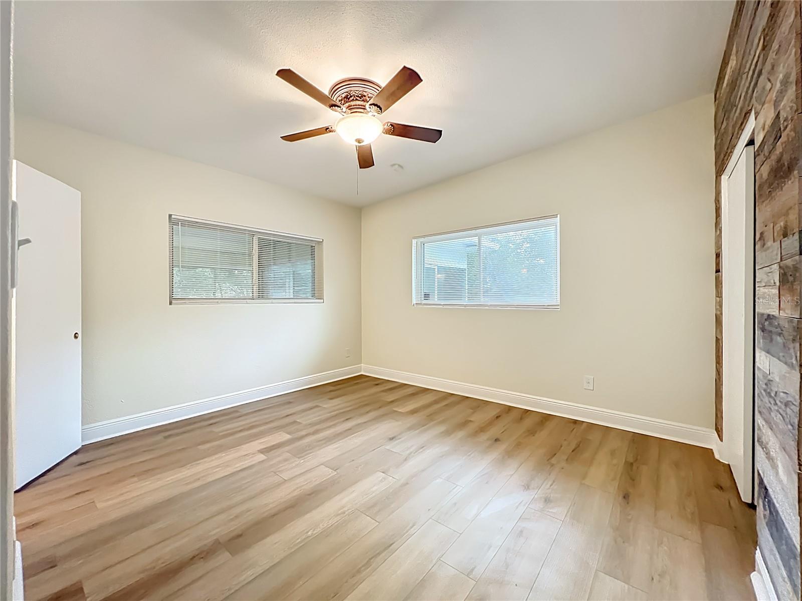 AGNES HEIGHTS FIRST ADD - Residential