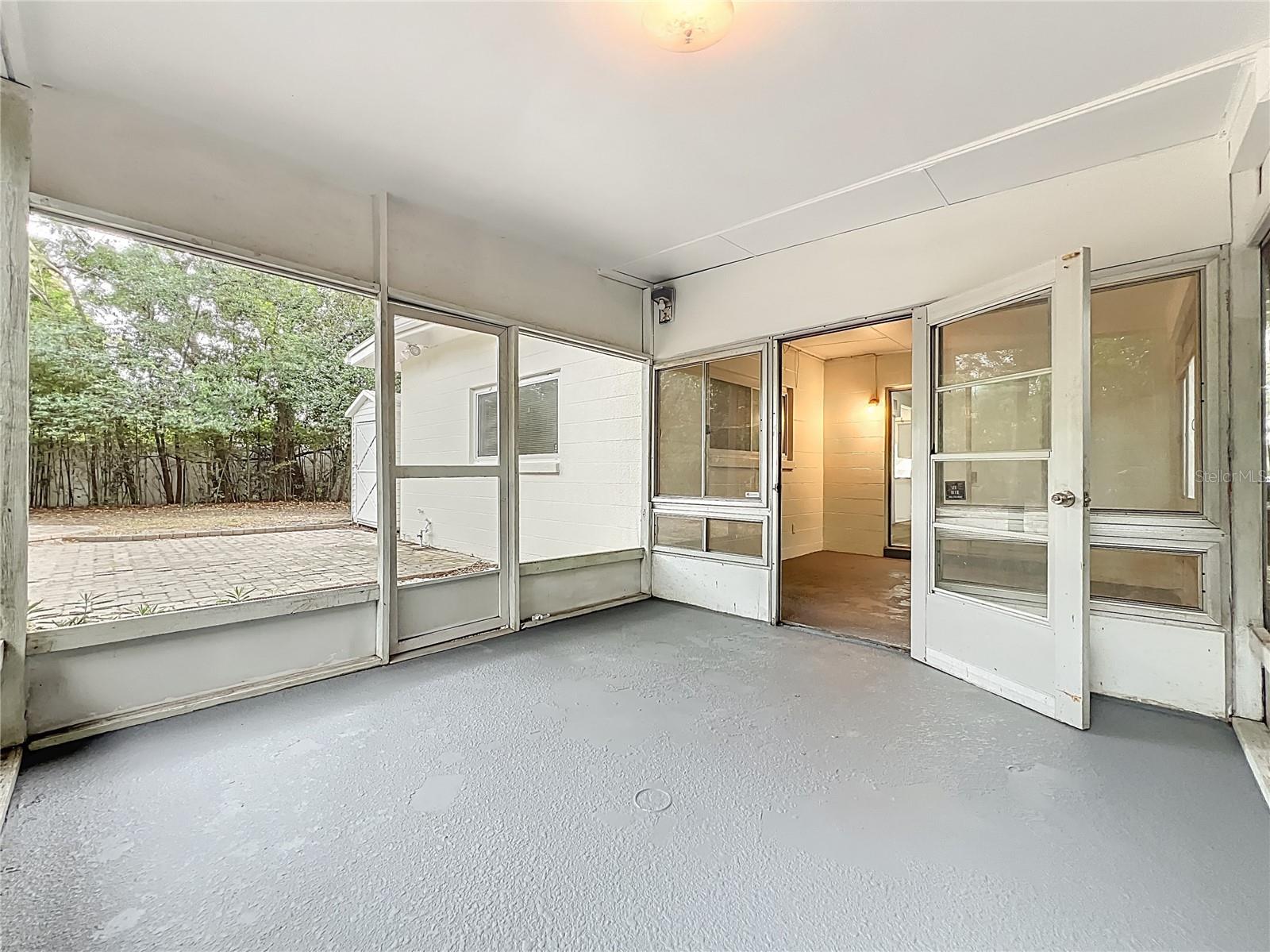 AGNES HEIGHTS FIRST ADD - Residential