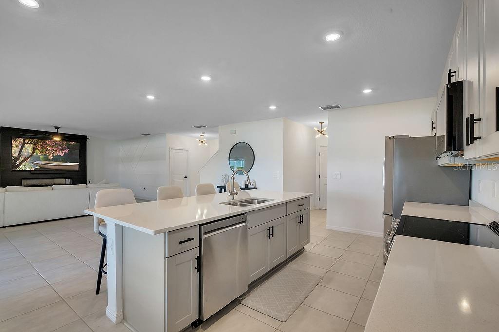 PARKSIDE AT ESTATES - Residential