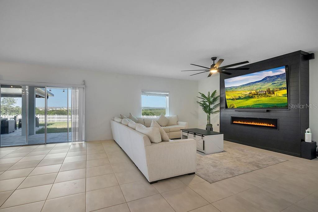 PARKSIDE AT ESTATES - Residential