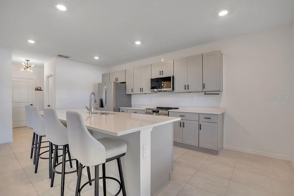 PARKSIDE AT ESTATES - Residential