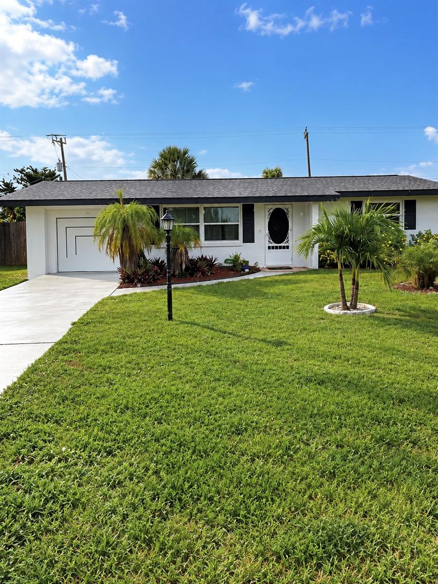 Photo of 3159 Pinetree Street, Port Charlotte, FL 33952 (MLS # W7890398)