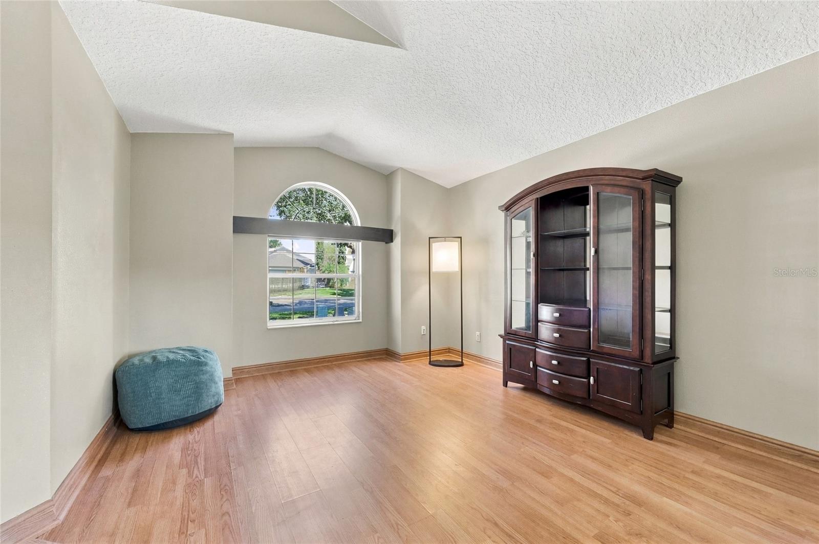 1118 MAIDENMOOR ROAD