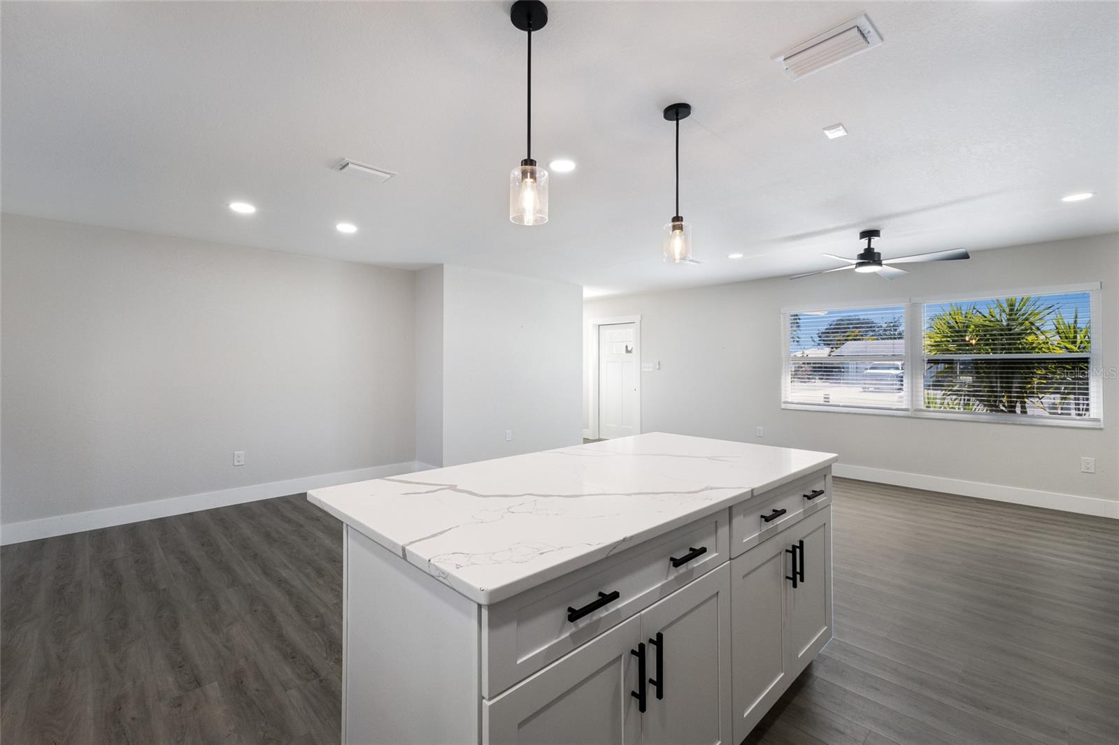 FLAMINGO CAY SECOND UNIT - Residential