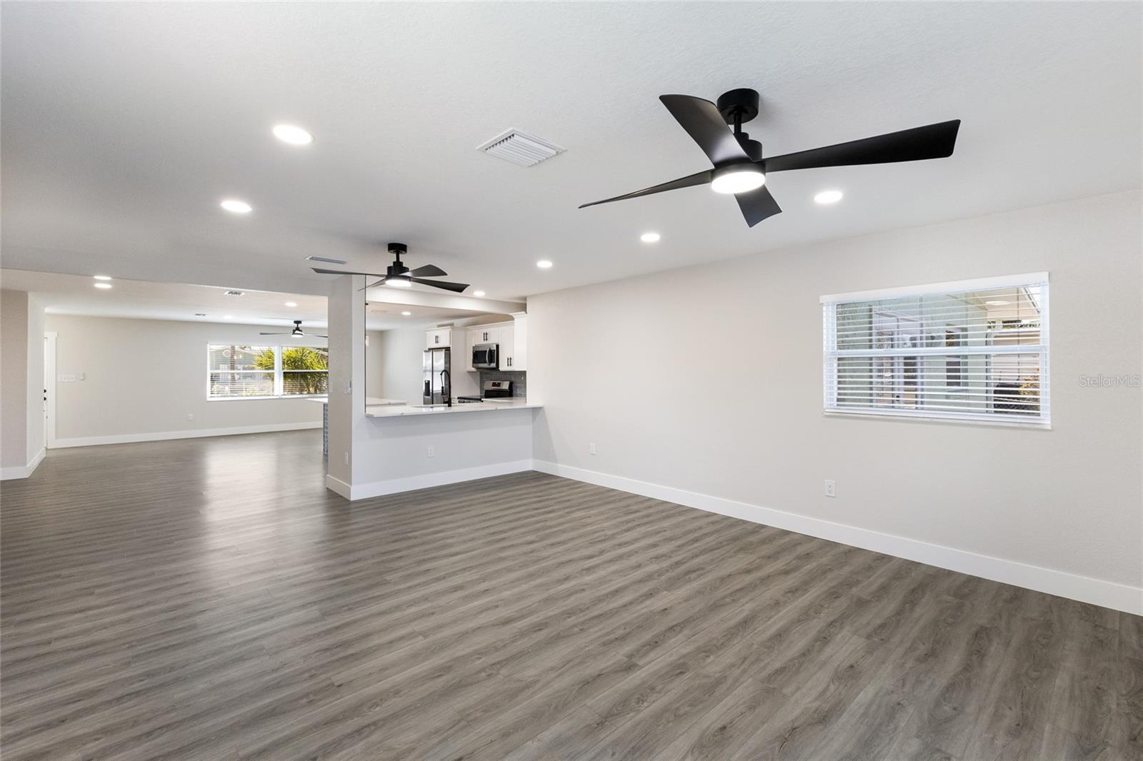 FLAMINGO CAY SECOND UNIT - Residential