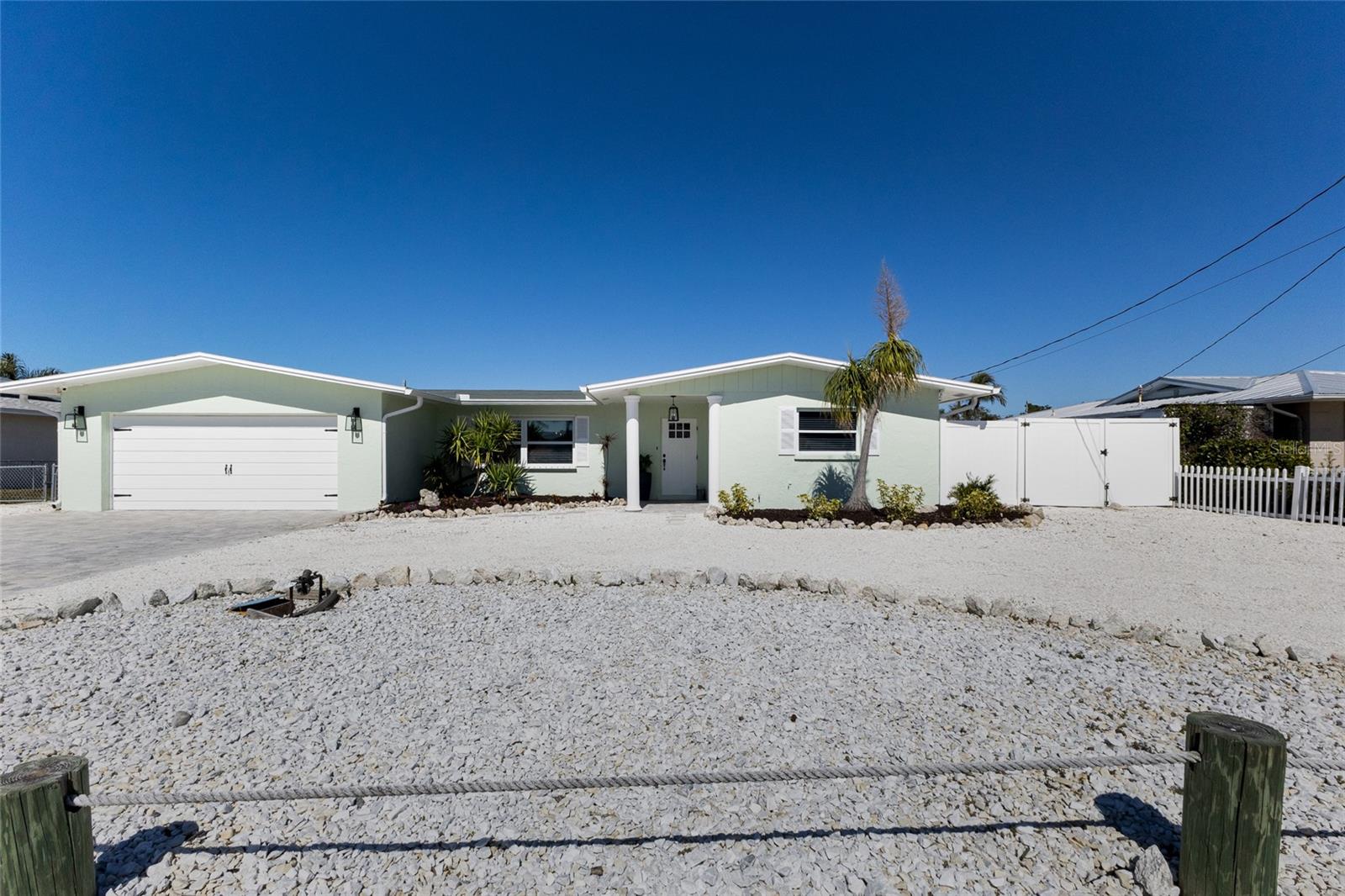 FLAMINGO CAY SECOND UNIT - Residential