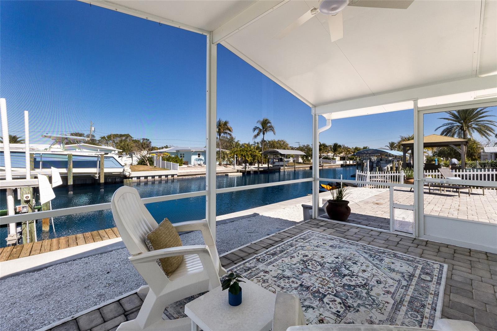 FLAMINGO CAY SECOND UNIT - Residential