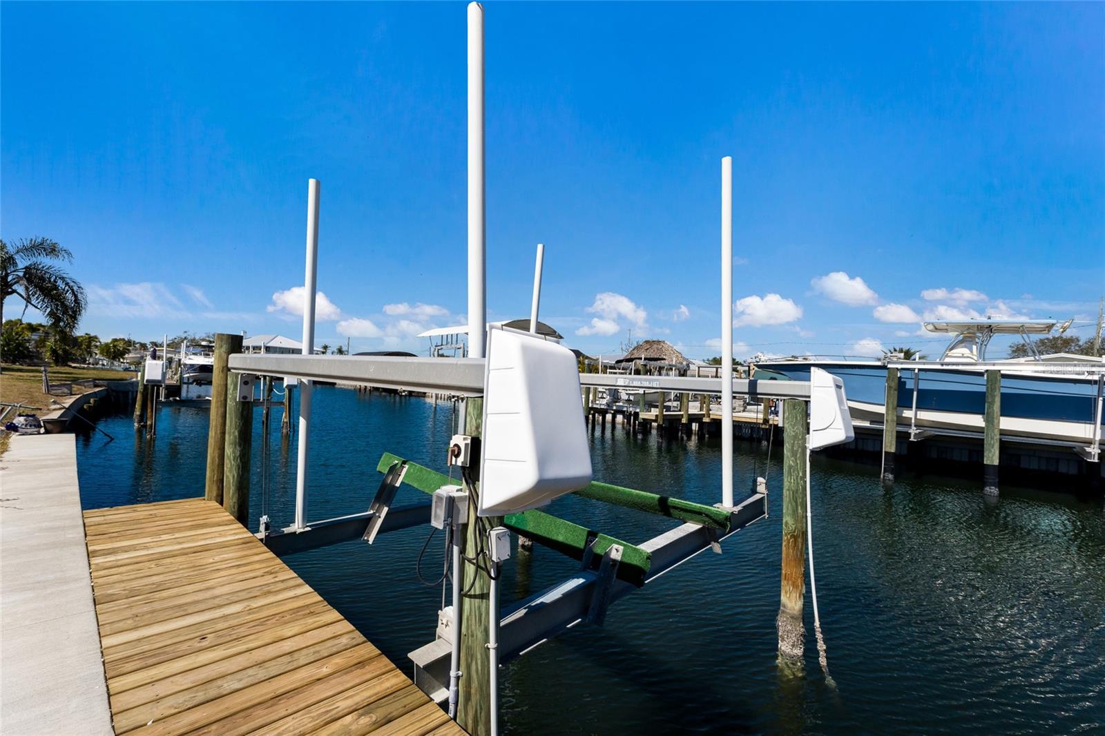 FLAMINGO CAY SECOND UNIT - Residential