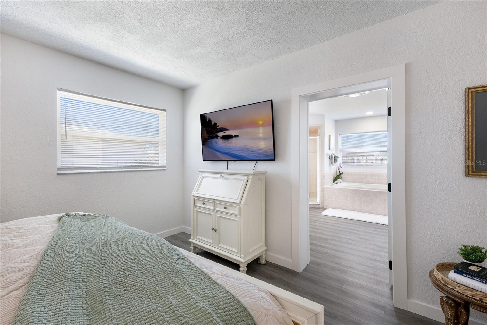 FLAMINGO CAY SECOND UNIT - Residential