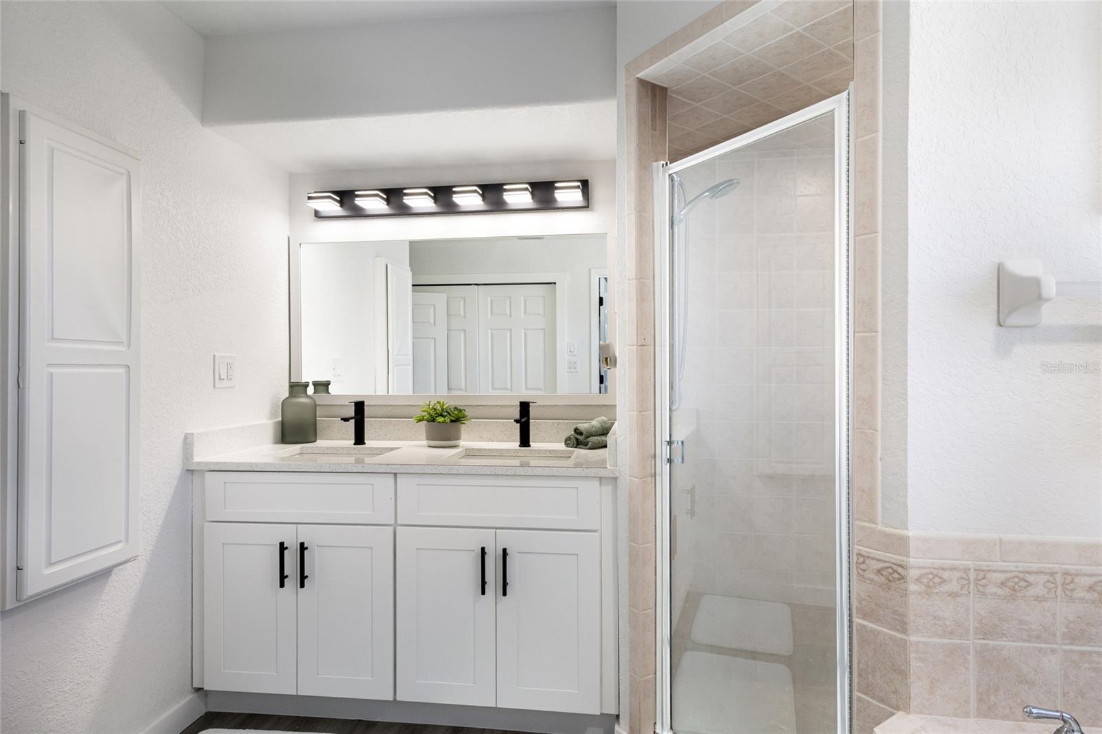 FLAMINGO CAY SECOND UNIT - Residential