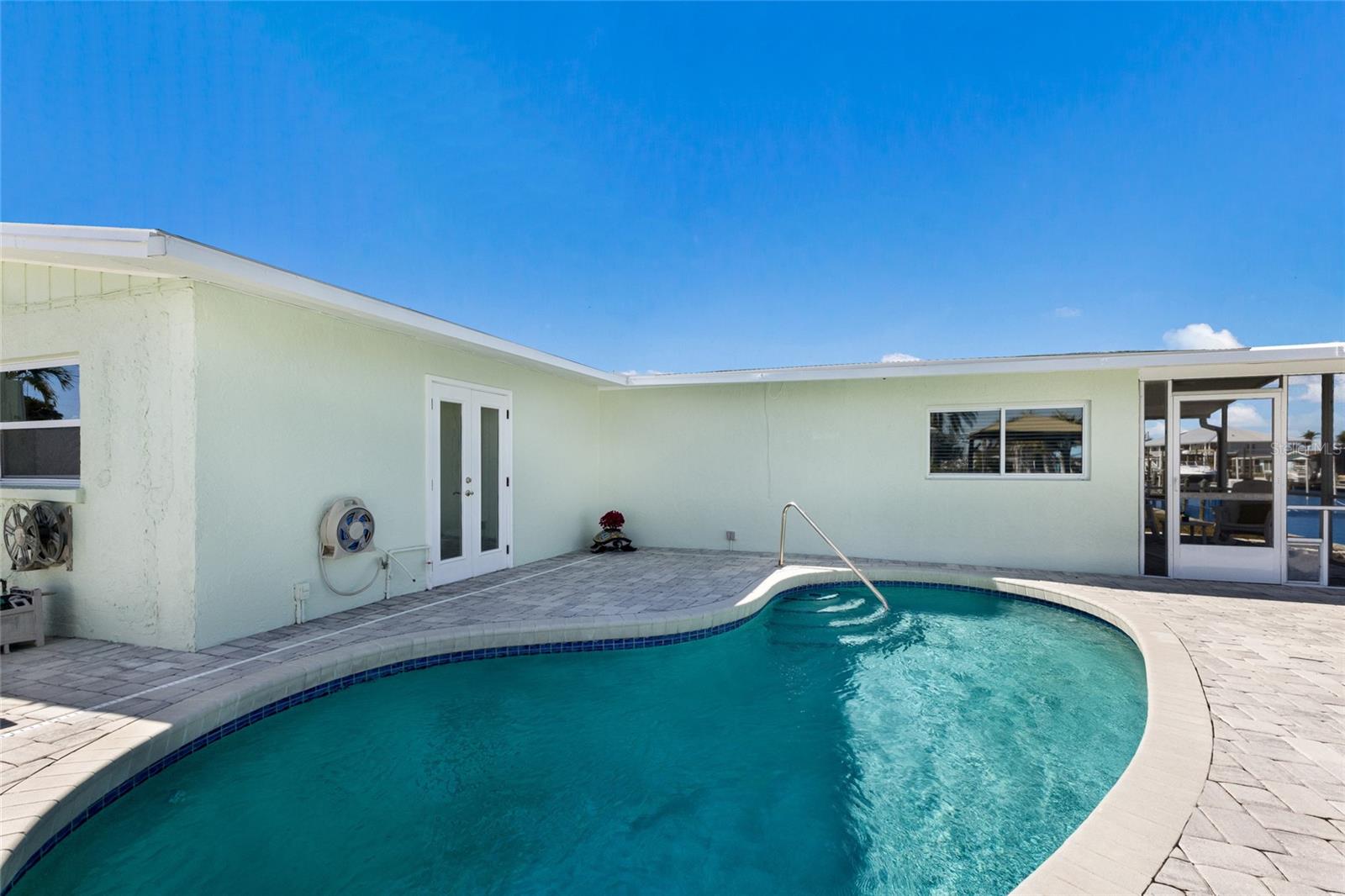 FLAMINGO CAY SECOND UNIT - Residential