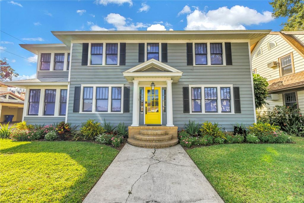 Photo of 2320 5th Street N, St Petersburg, FL 33704 (MLS # TB8506107)