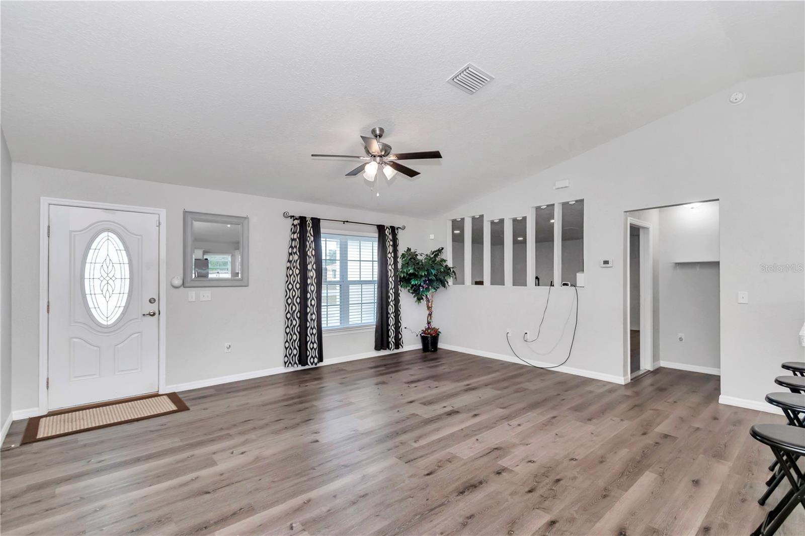 SILVER SPGS SHORES UN #7 - Residential