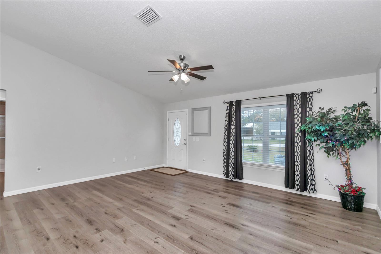 SILVER SPGS SHORES UN #7 - Residential