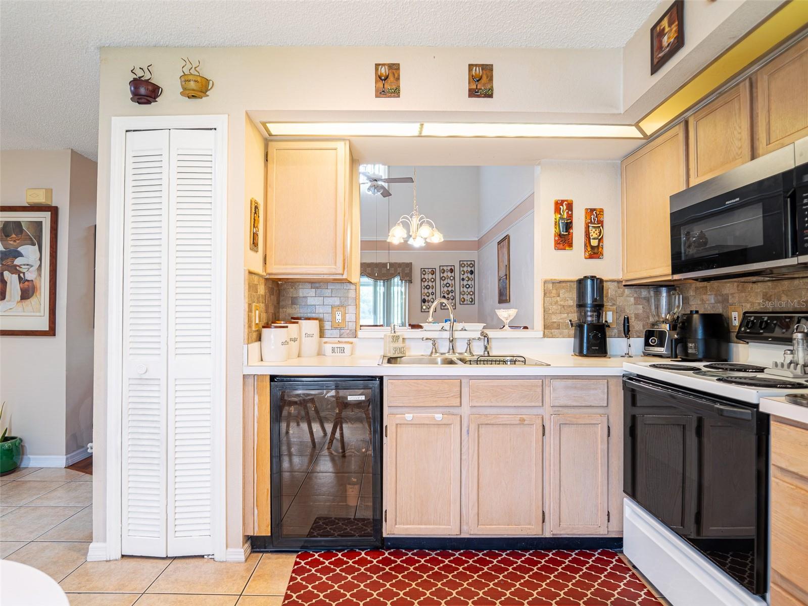 14682 LAGUNA BEACH CIRCLE
