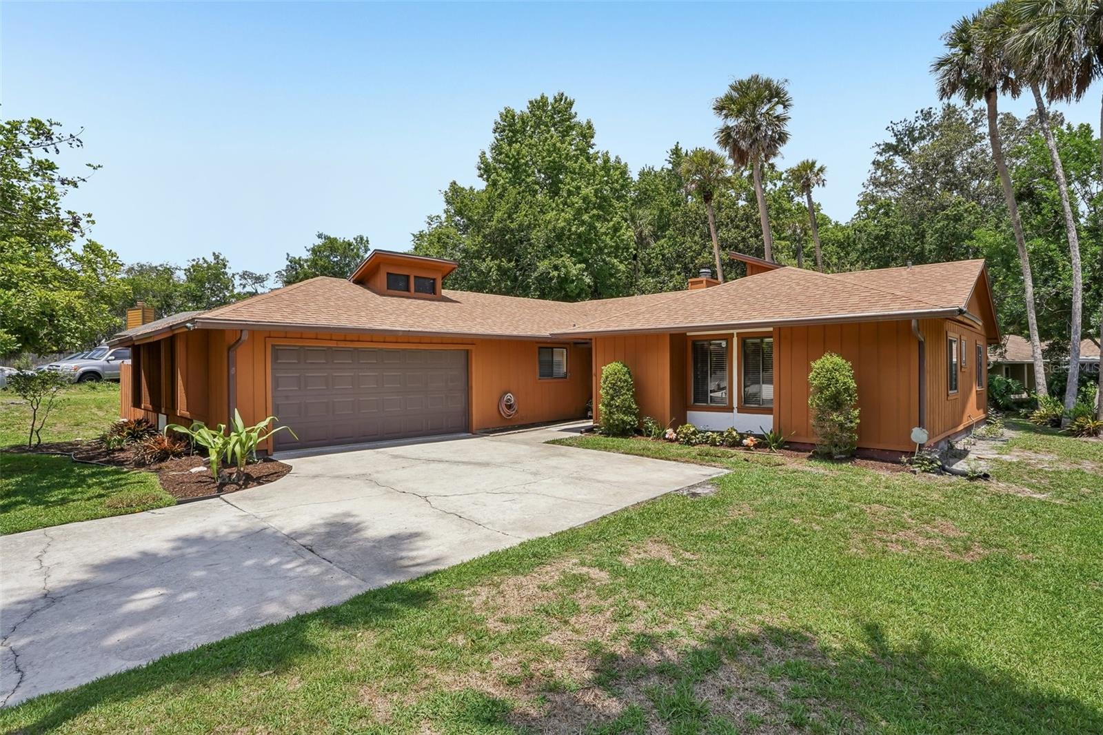 819 DUNDEE DRIVE