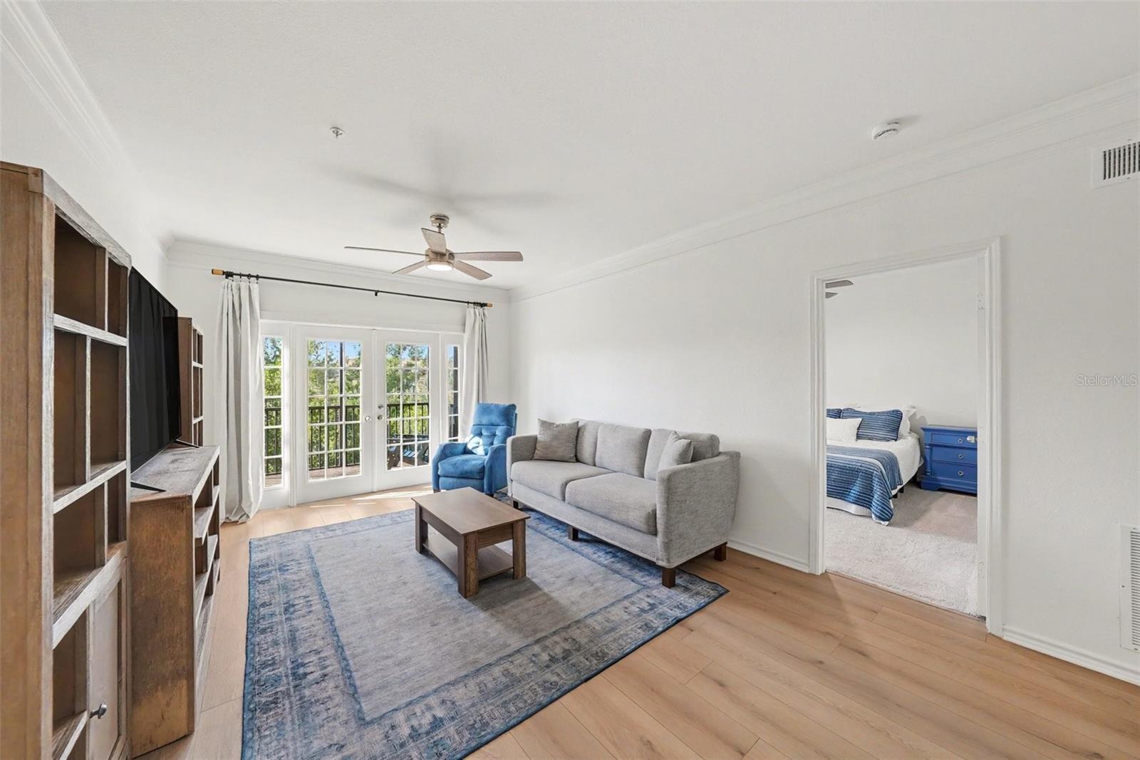 4306 BAYSIDE VILLAGE DRIVE 204