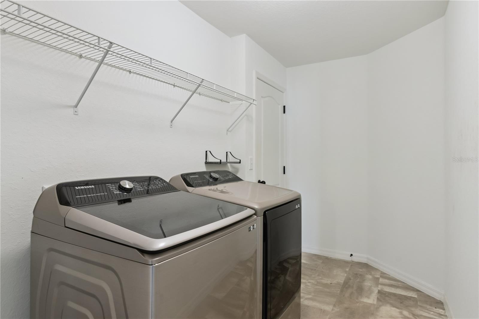 SANCTUARY BY THE LAKE PH 2 - Residential