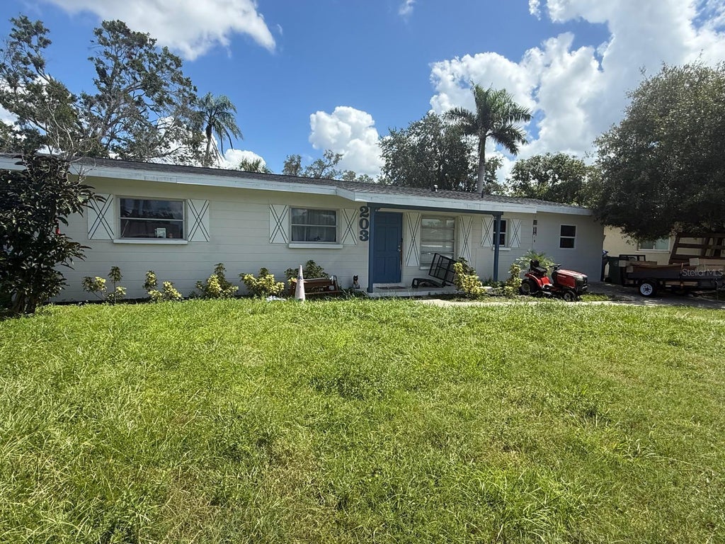 Photo of 203 22nd Street NE, Bradenton, FL 34208 (MLS # A4706659)
