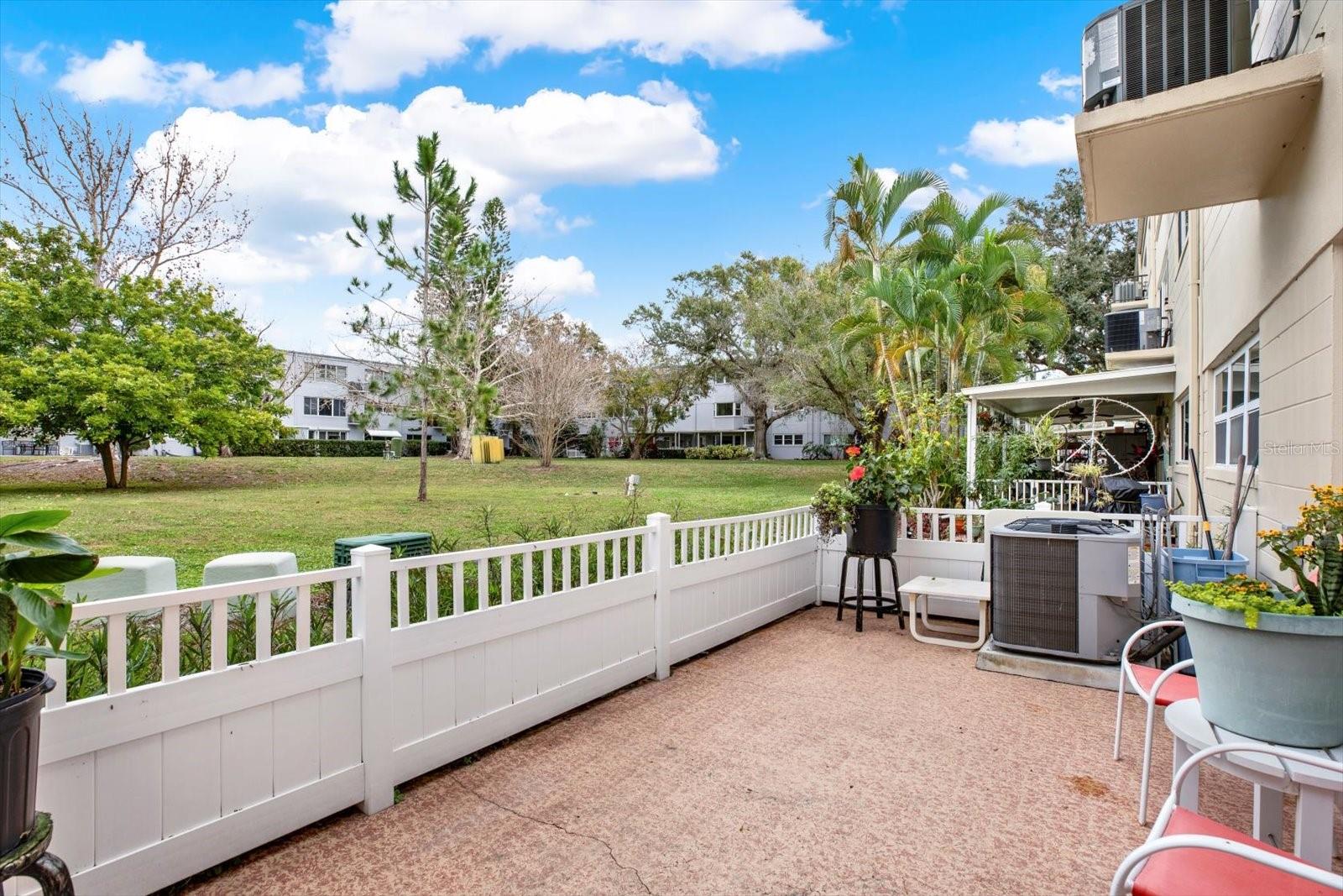 ON TOP OF THE WORLD - Residential