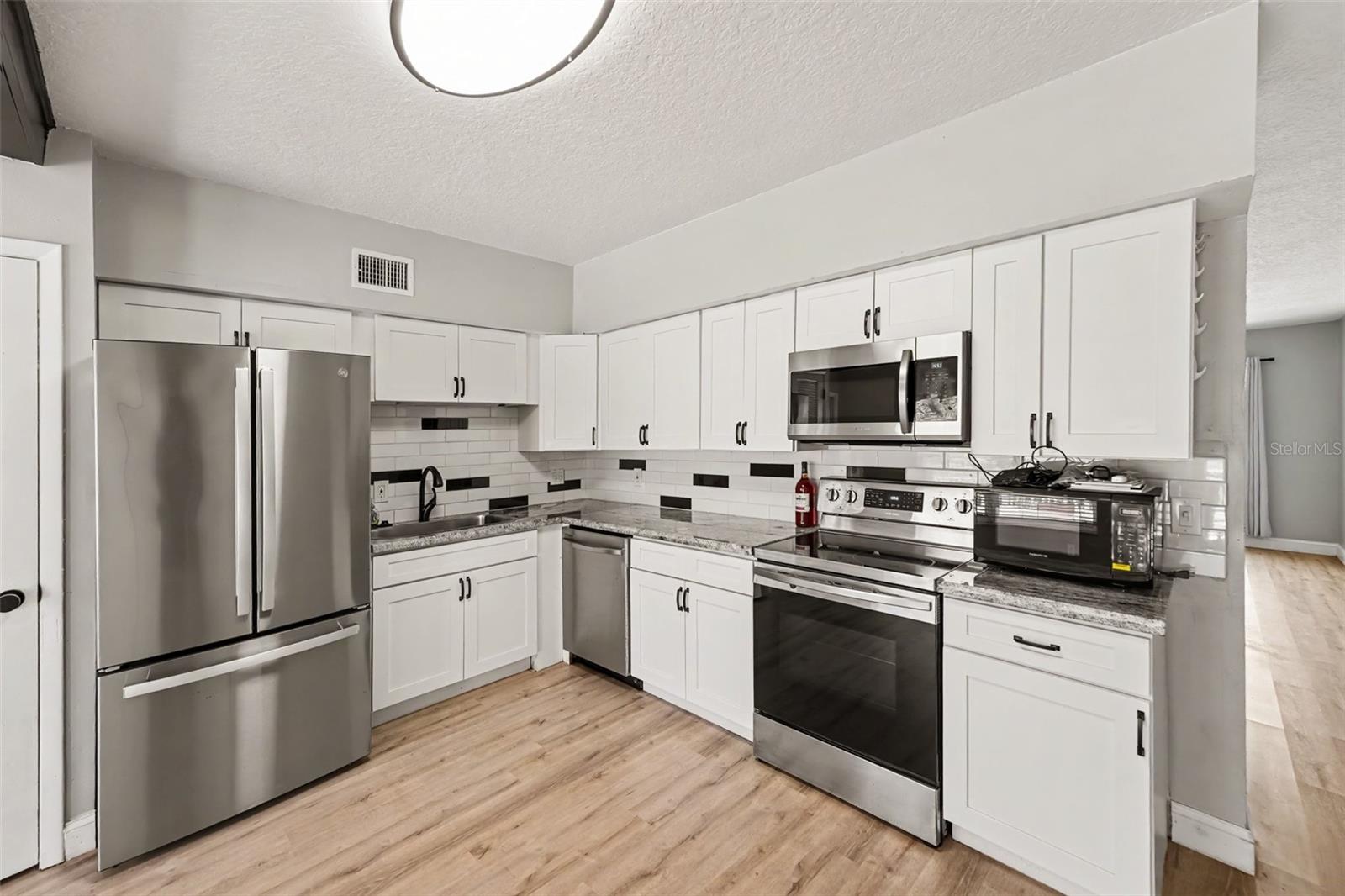 2262 SWEDISH DRIVE 14