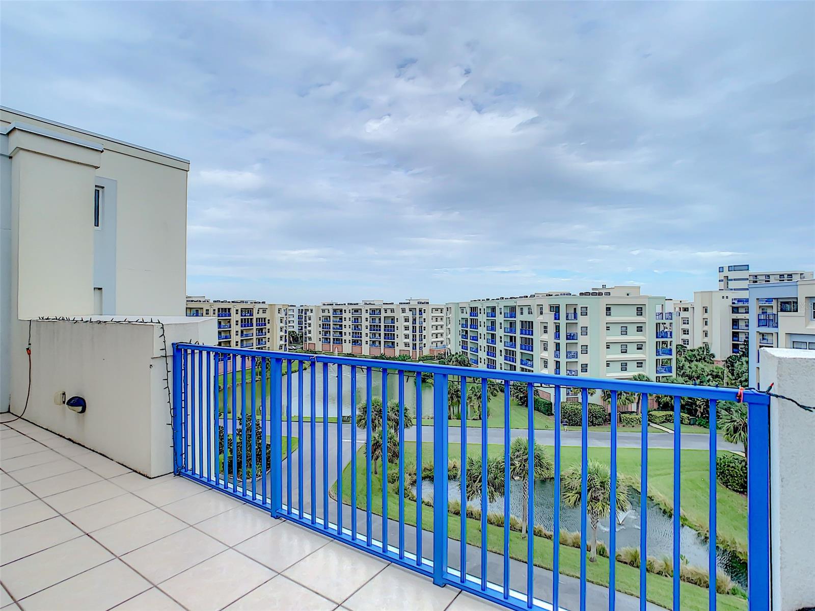 Ocean Walk/New Smyrna Bch Bldg - Residential