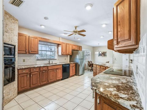 Tiny photo for 7368 NW 14th Street, Ocala, FL 34482 (MLS # OM719749)